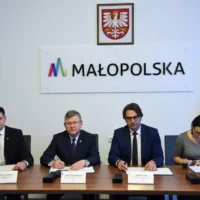Umowa dotycząca obwodnicy Niepołomic i Podłęża między Województwem Małopolskim a Gminą Niepołomice podpisana - zdjęcie w galerii nr 4
